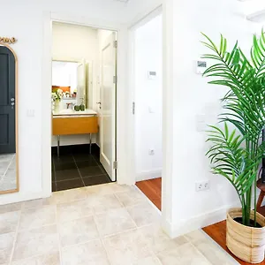 young-spirit-apartment.hotelaalgarve.com/